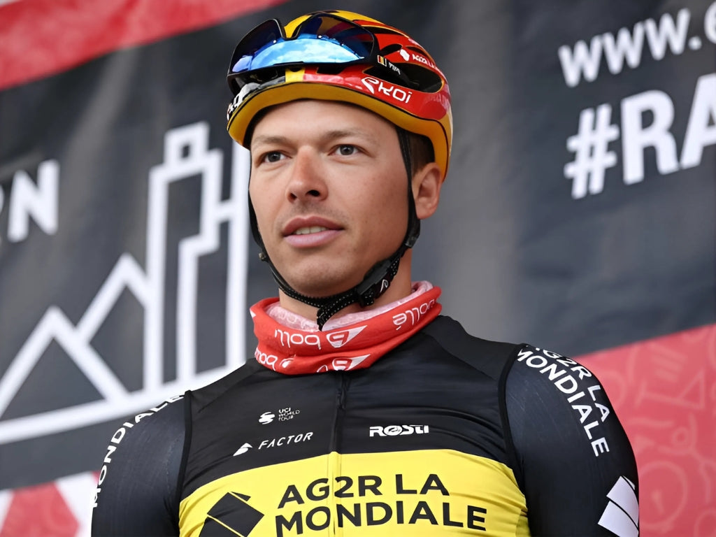 lg-b-ag2rlm-pro-cycling-team-(@ag2rlmcyclisme)